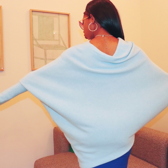 Sweater - Picture 3 of 4